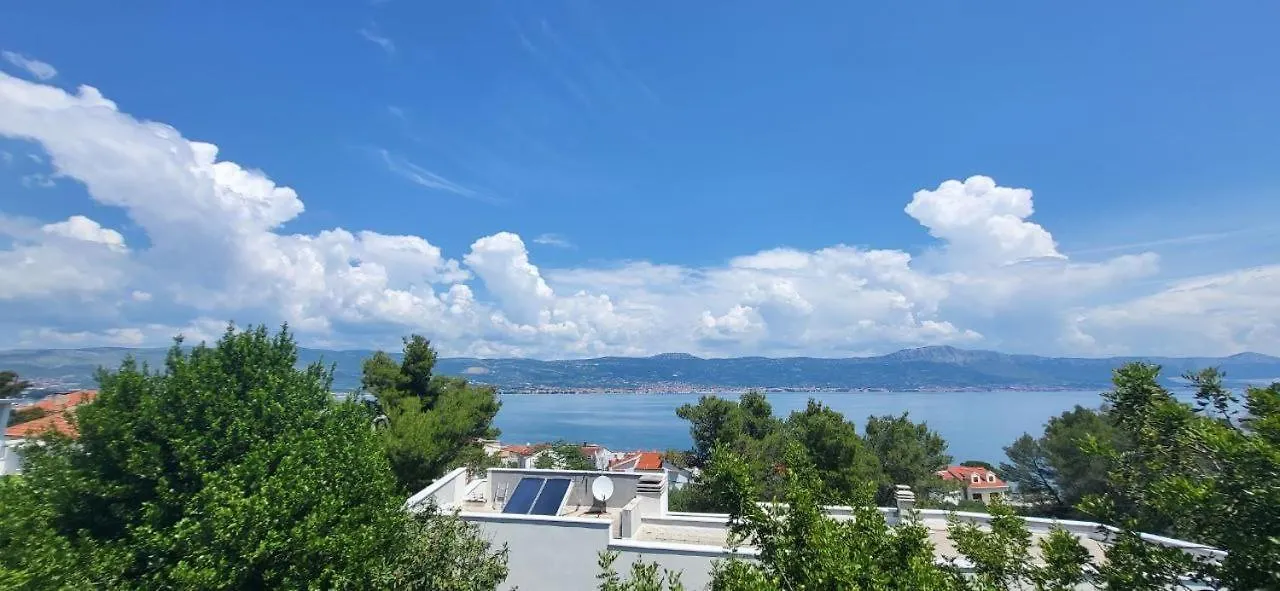 Jungle Jam Apartment Trogir 0*,  Croatia
