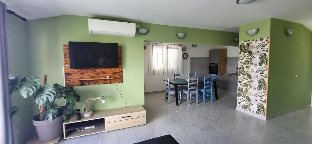 Jungle Jam Apartment Trogir