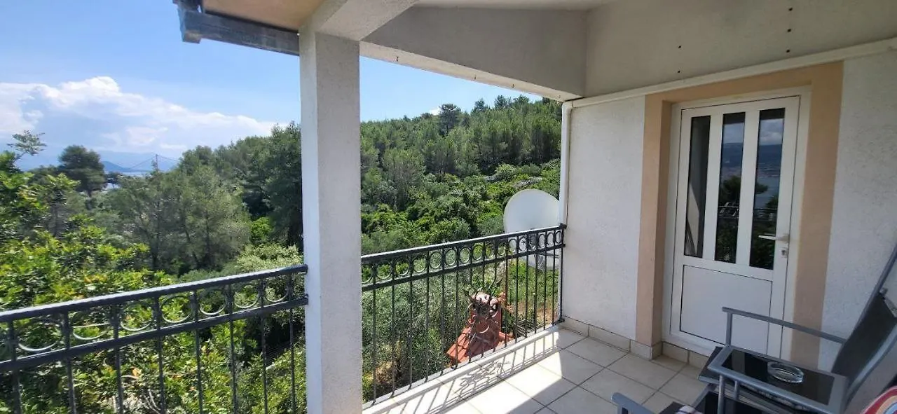 Jungle Jam Apartment Trogir Croatia