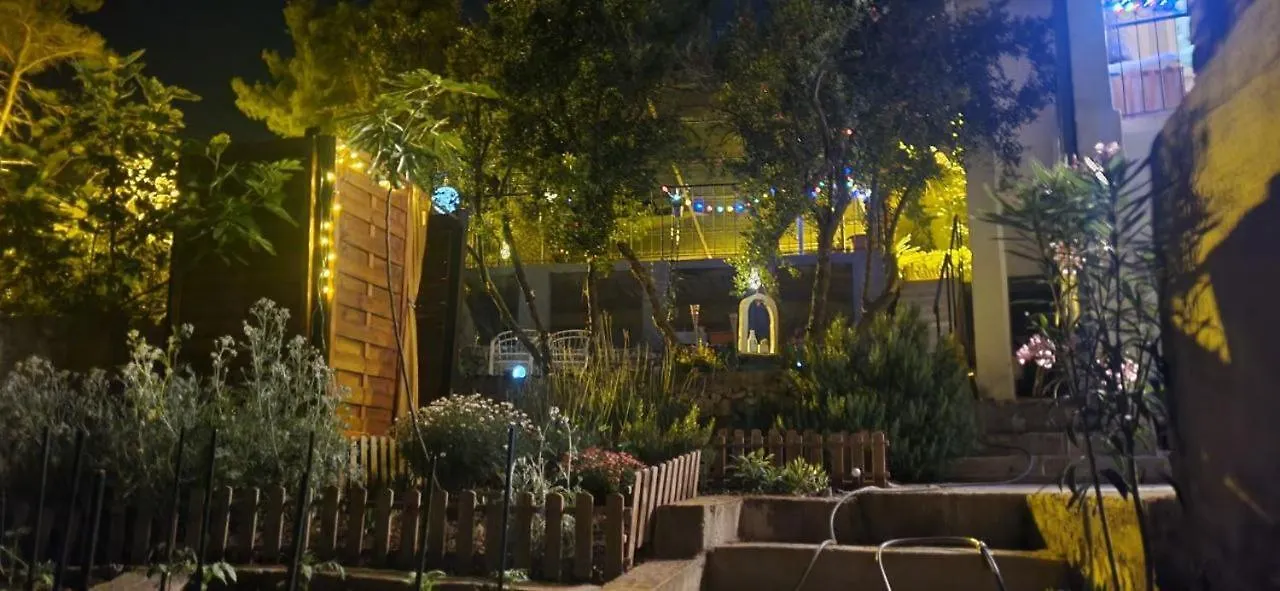 Jungle Jam Apartment Trogir 0*,